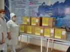 Представители регионального отделения Общероссийского народного фронта передали 16 тысяч медицинских масок медицинскому персоналу Западно-Сибирского медицинского центра ФМБА России. 
